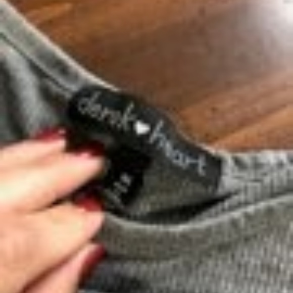 derek heart - Picture 2 of 3